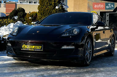 Фастбэк Porsche Panamera 2013 в Львове