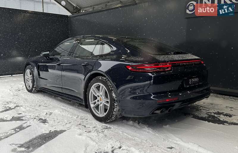 Фастбэк Porsche Panamera 2017 в Киеве фото 9 Фастбэк Porsche Panamera 2017 в Киеве