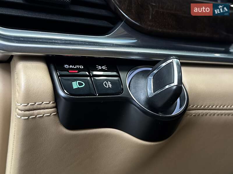 Фастбэк Porsche Panamera 2017 в Киеве фото 27 Фастбэк Porsche Panamera 2017 в Киеве