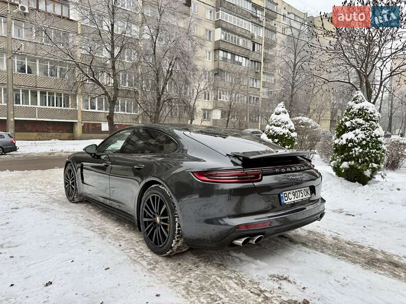 Фастбэк Porsche Panamera 2017 в Киеве фото 9 Фастбэк Porsche Panamera 2017 в Киеве