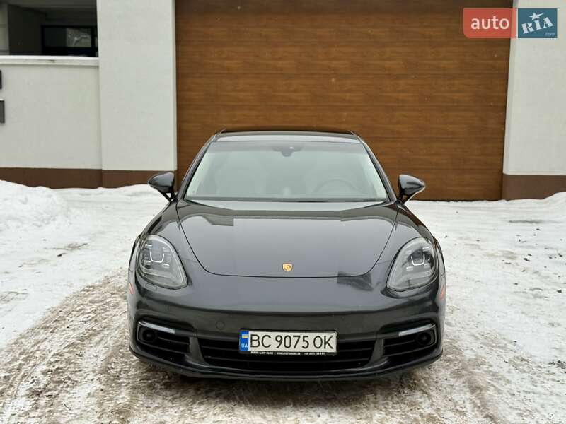 Фастбэк Porsche Panamera 2017 в Киеве фото 79 Фастбэк Porsche Panamera 2017 в Киеве