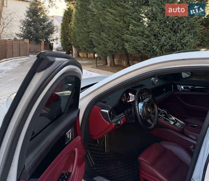 Фастбэк Porsche Panamera 2017 в Одессе