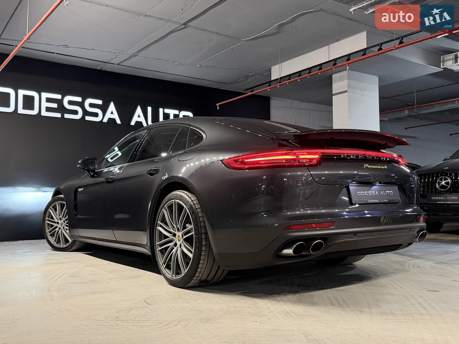 2018 Porsche Panamera - мініатюра 11