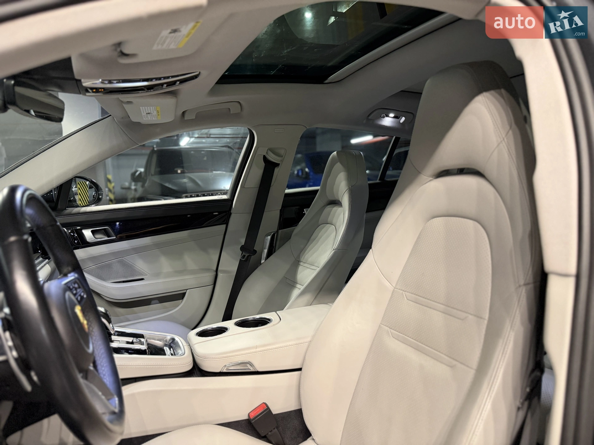 2018 Porsche Panamera - мініатюра 26