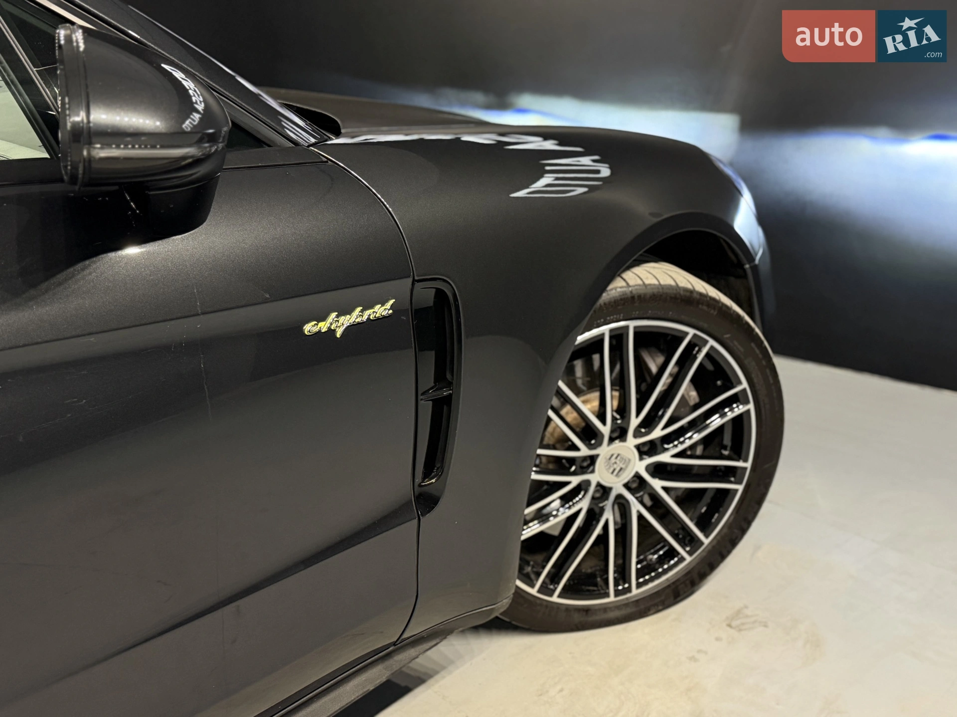 2018 Porsche Panamera - мініатюра 32