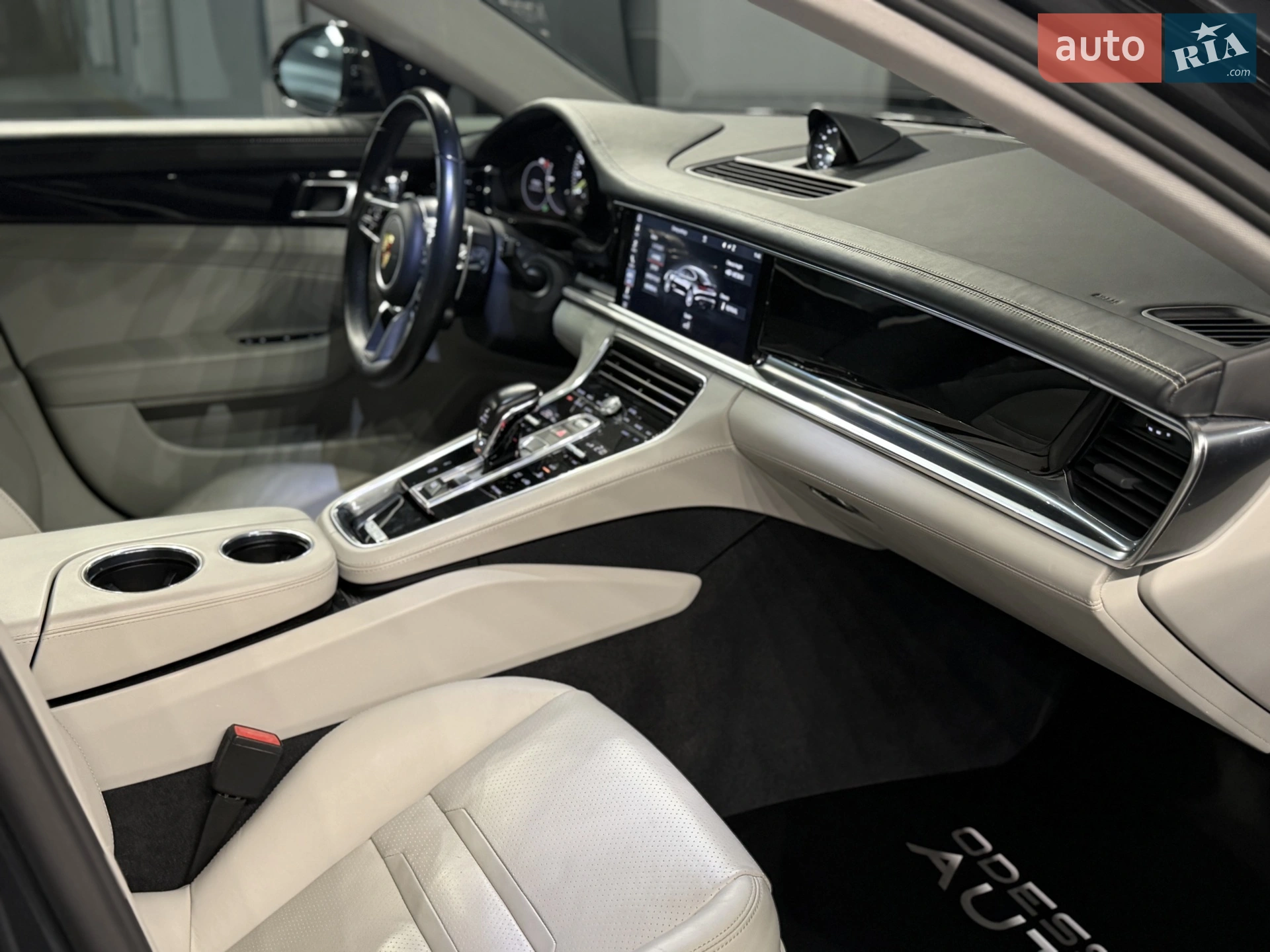 2018 Porsche Panamera - мініатюра 33