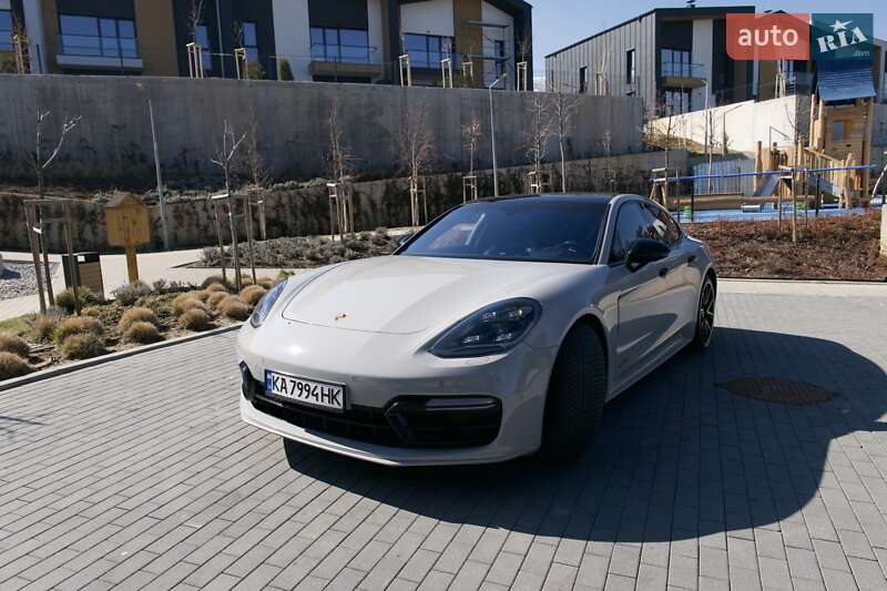 Porsche Panamera 2018