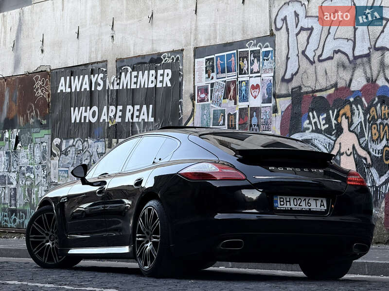 Porsche Panamera 2012