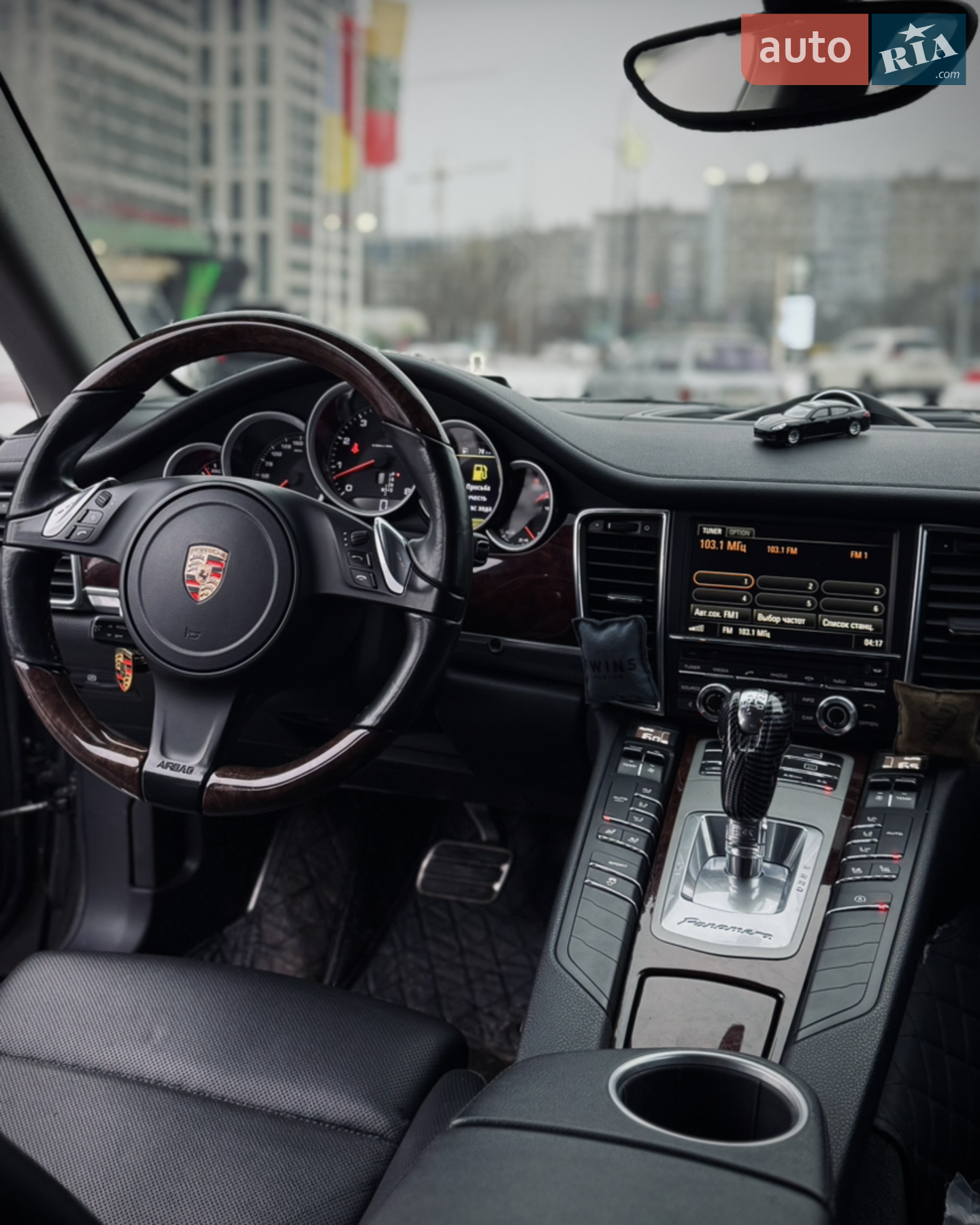 2013 Porsche Panamera - мініатюра 27