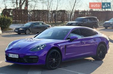 Фастбэк Porsche Panamera 2021 в Киеве