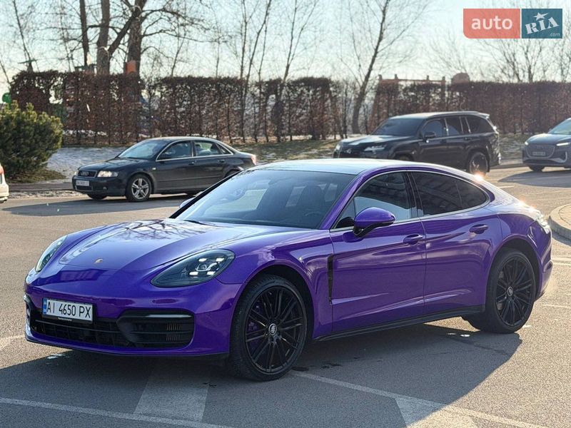 Porsche Panamera 2021