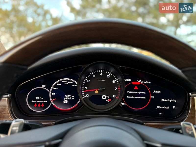 Фастбэк Porsche Panamera 2022 в Львове