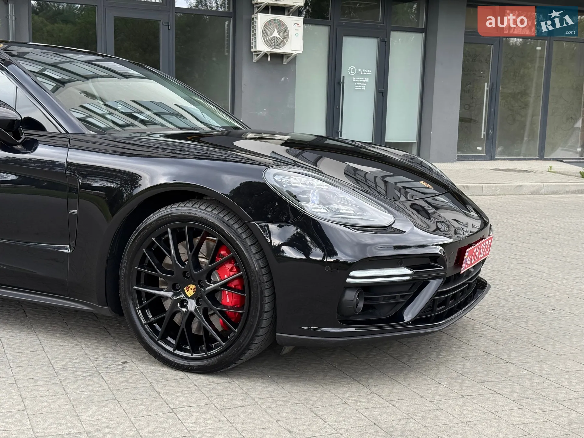 2017 Porsche Panamera - мініатюра 10