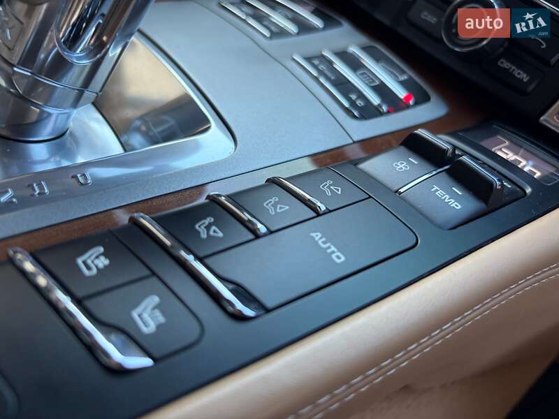 Фастбэк Porsche Panamera 2013 в Киеве