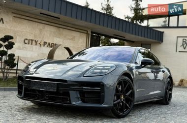 Фастбэк Porsche Panamera 2024 в Львове