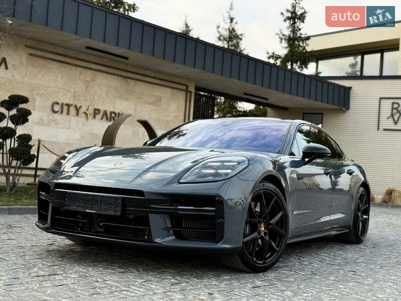 Porsche Panamera 2024