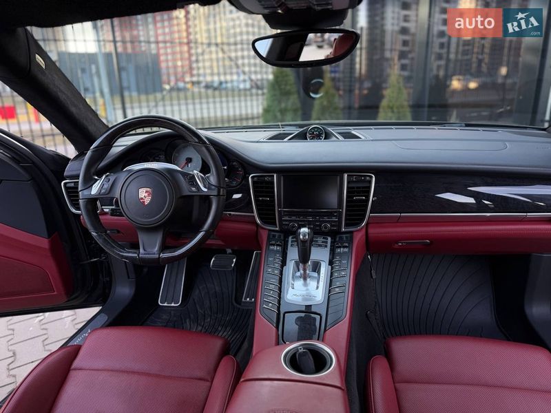 Фастбек Porsche Panamera 2013 в Києві