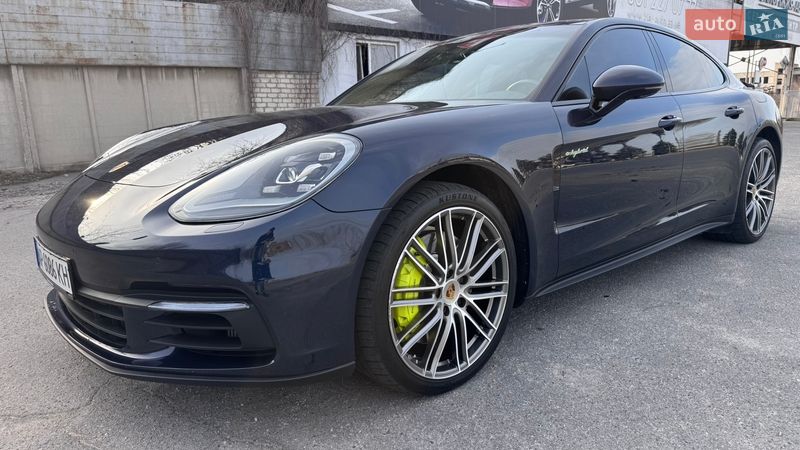 Porsche Panamera 2019