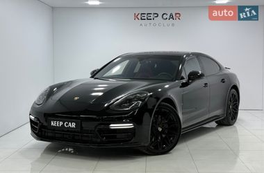 Фастбэк Porsche Panamera 2018 в Одессе