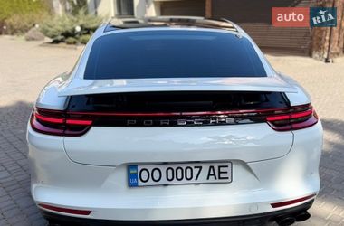 Фастбэк Porsche Panamera 2017 в Одессе