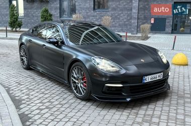 Фастбек Porsche Panamera 2017 в Києві