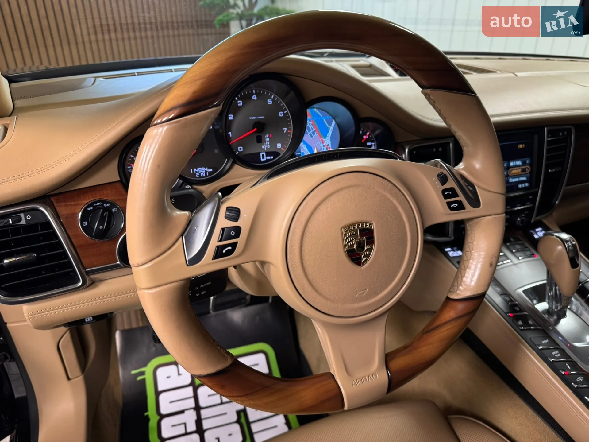 2012 Porsche Panamera - мініатюра 21