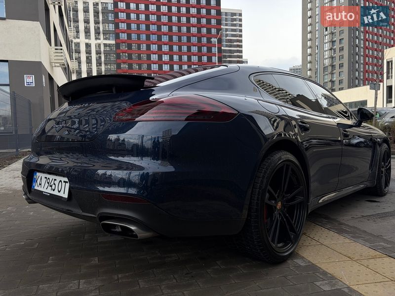 Porsche Panamera 2013