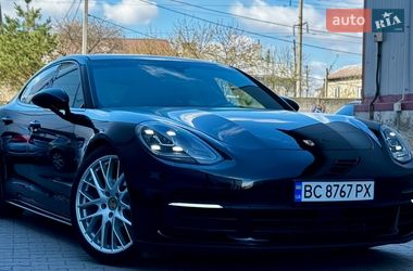 Фастбек Porsche Panamera 2017 в Львові