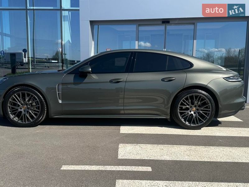 Фастбэк Porsche Panamera 2022 в Киеве фото 3 Фастбэк Porsche Panamera 2022 в Киеве