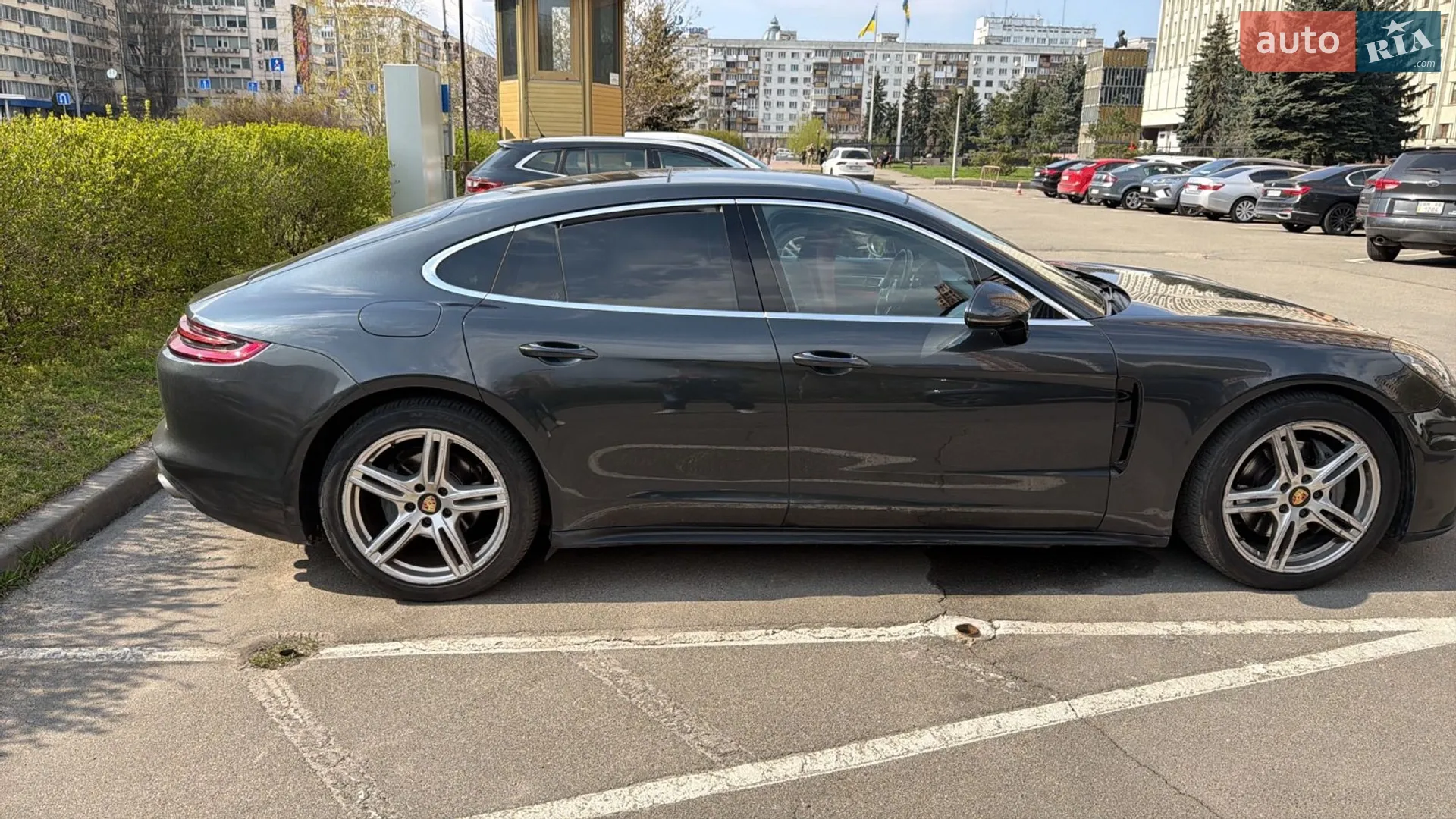 2017 Porsche Panamera - мініатюра 3