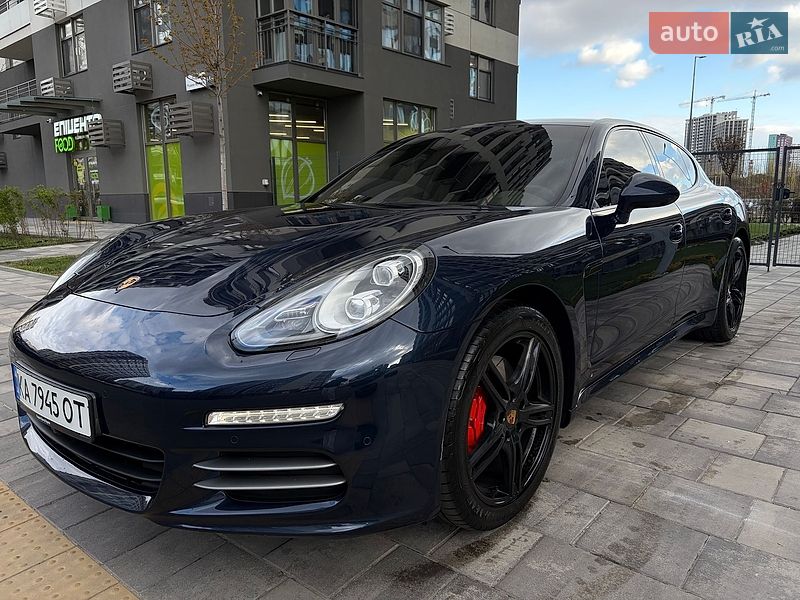 Porsche Panamera 2013