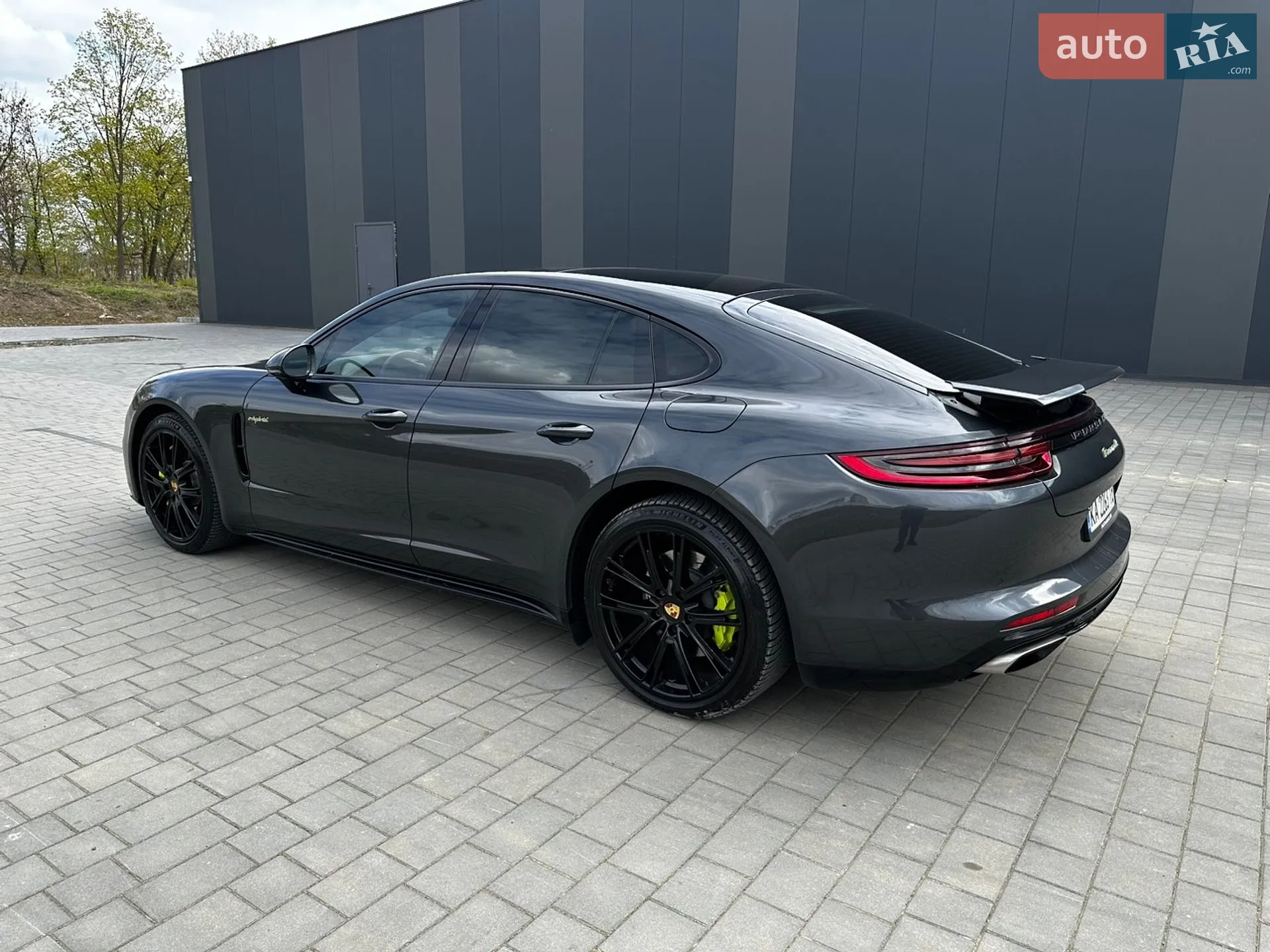 2017 Porsche Panamera - мініатюра 4