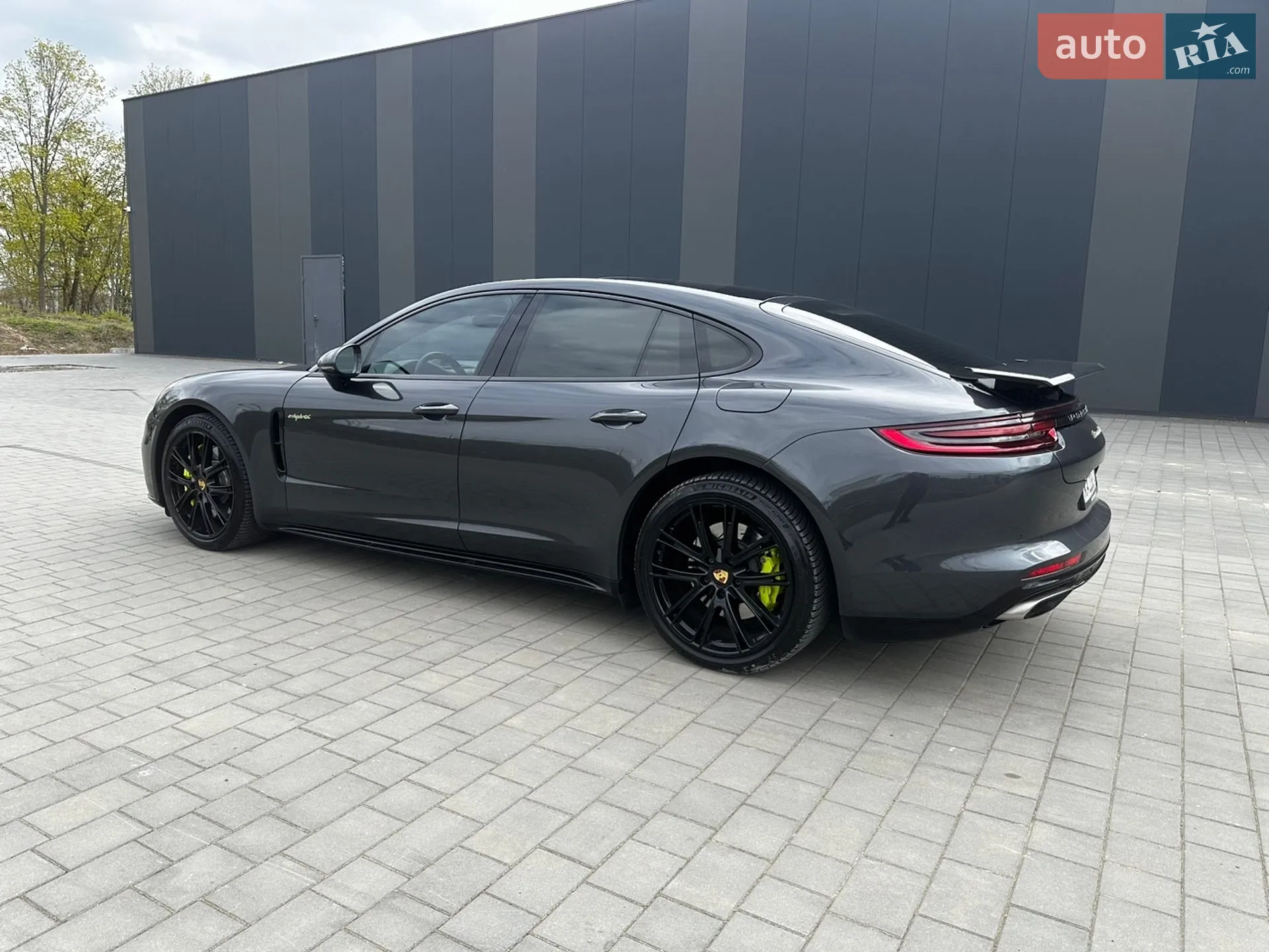 2017 Porsche Panamera - мініатюра 29