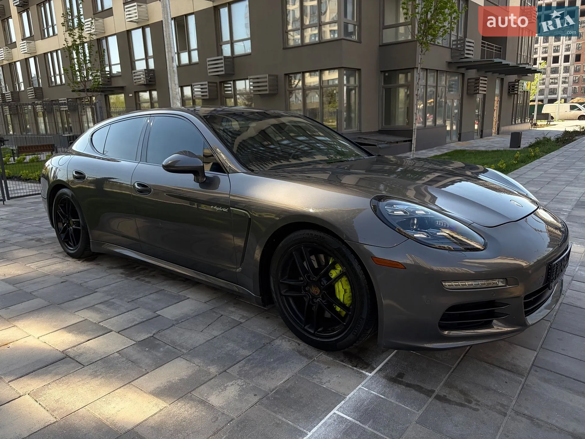 2015 Porsche Panamera - мініатюра 24