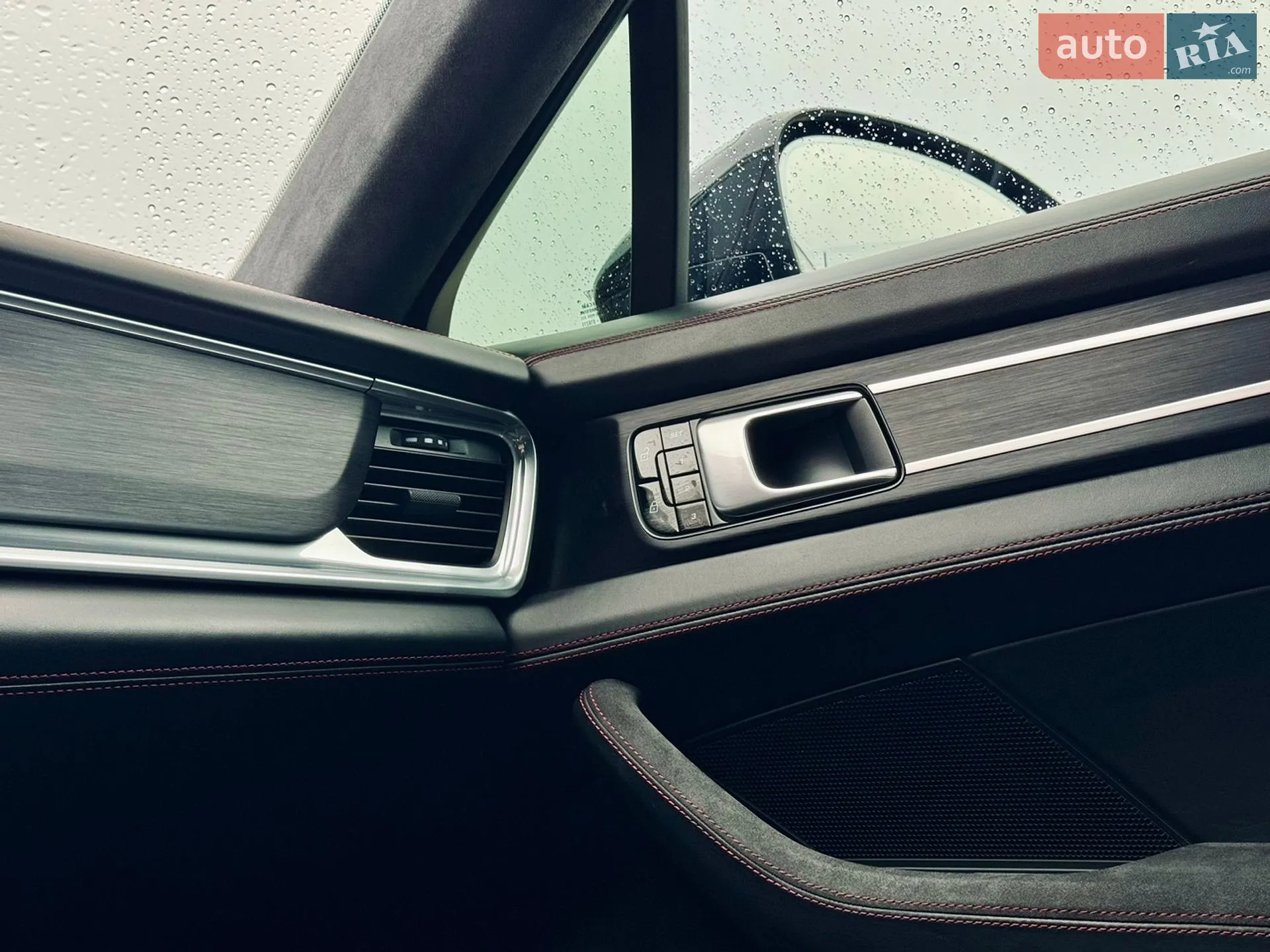 2018 Porsche Panamera - мініатюра 40
