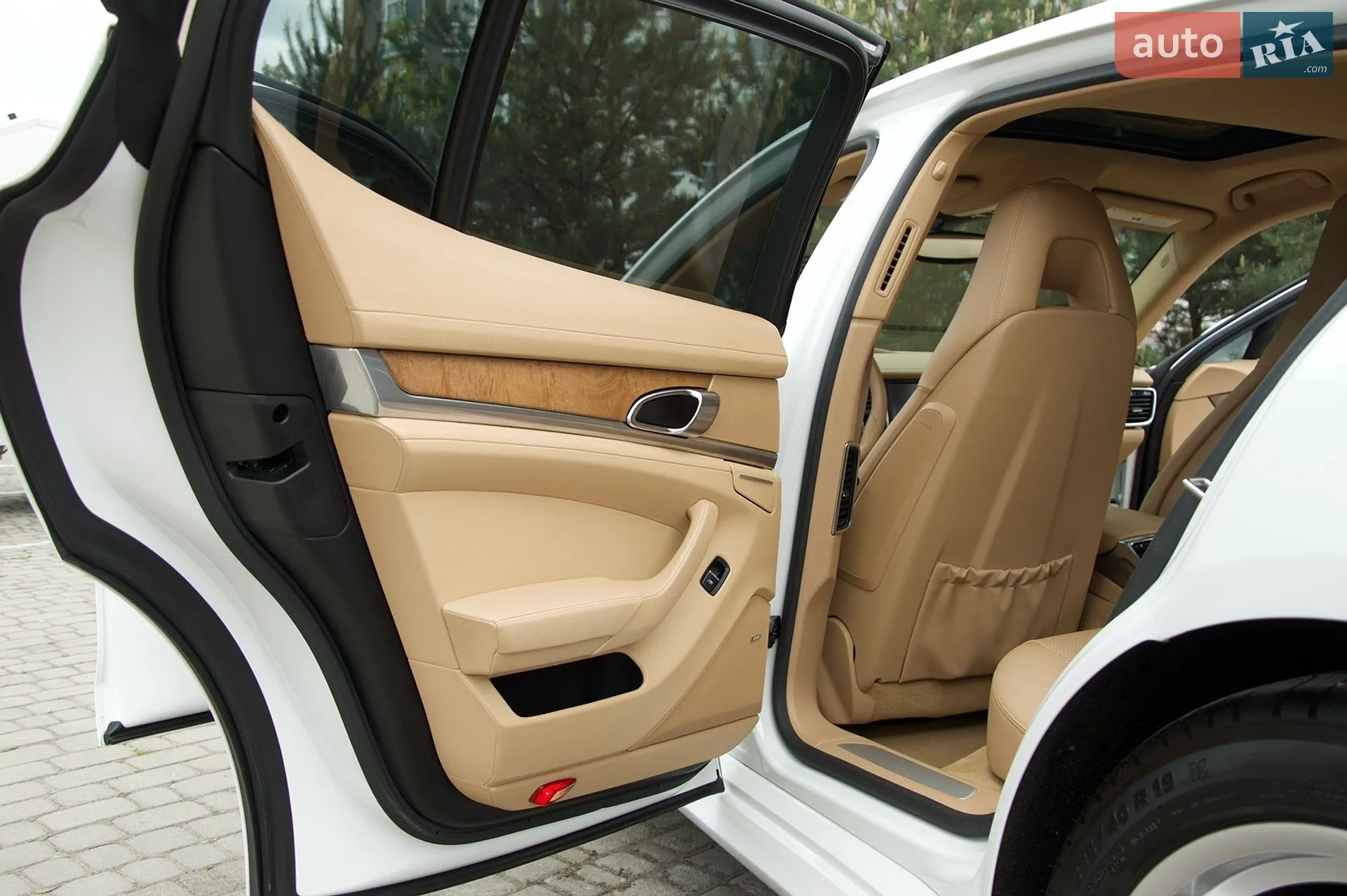 2013 Porsche Panamera - мініатюра 18