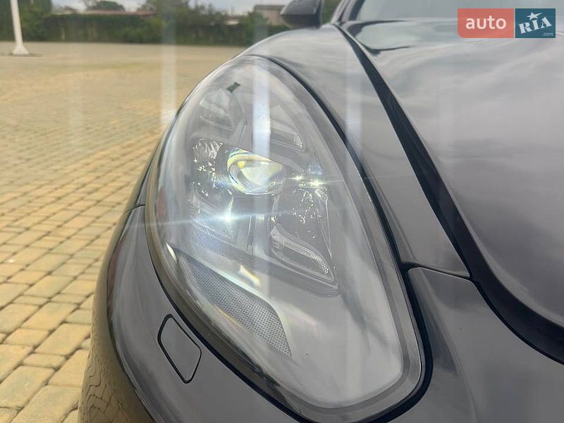Фастбэк Porsche Panamera 2015 в Одессе