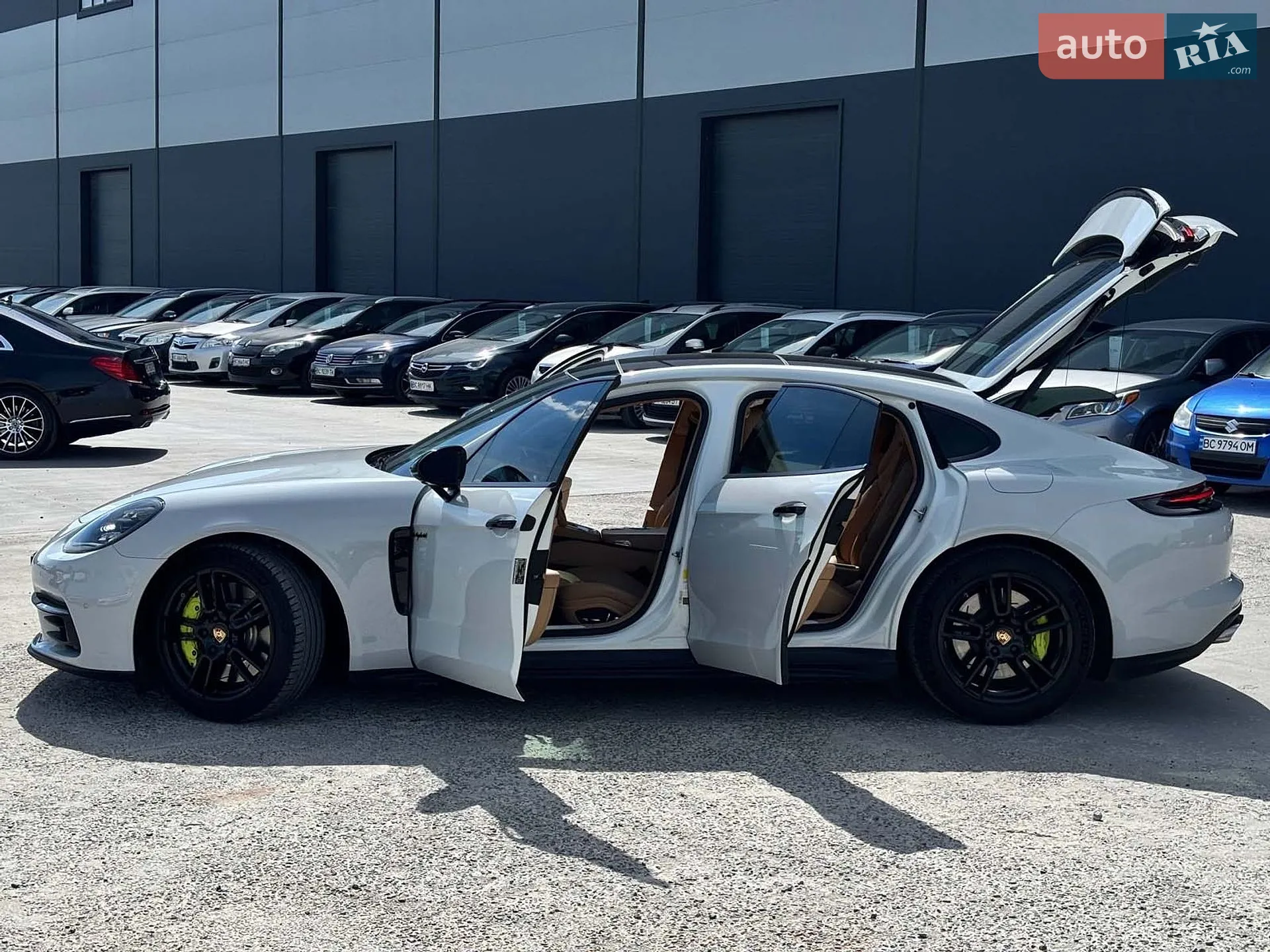 2017 Porsche Panamera - мініатюра 27