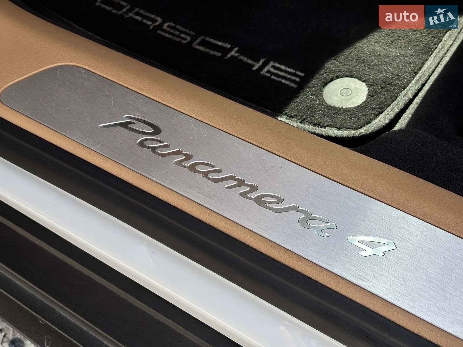 2017 Porsche Panamera - мініатюра 36