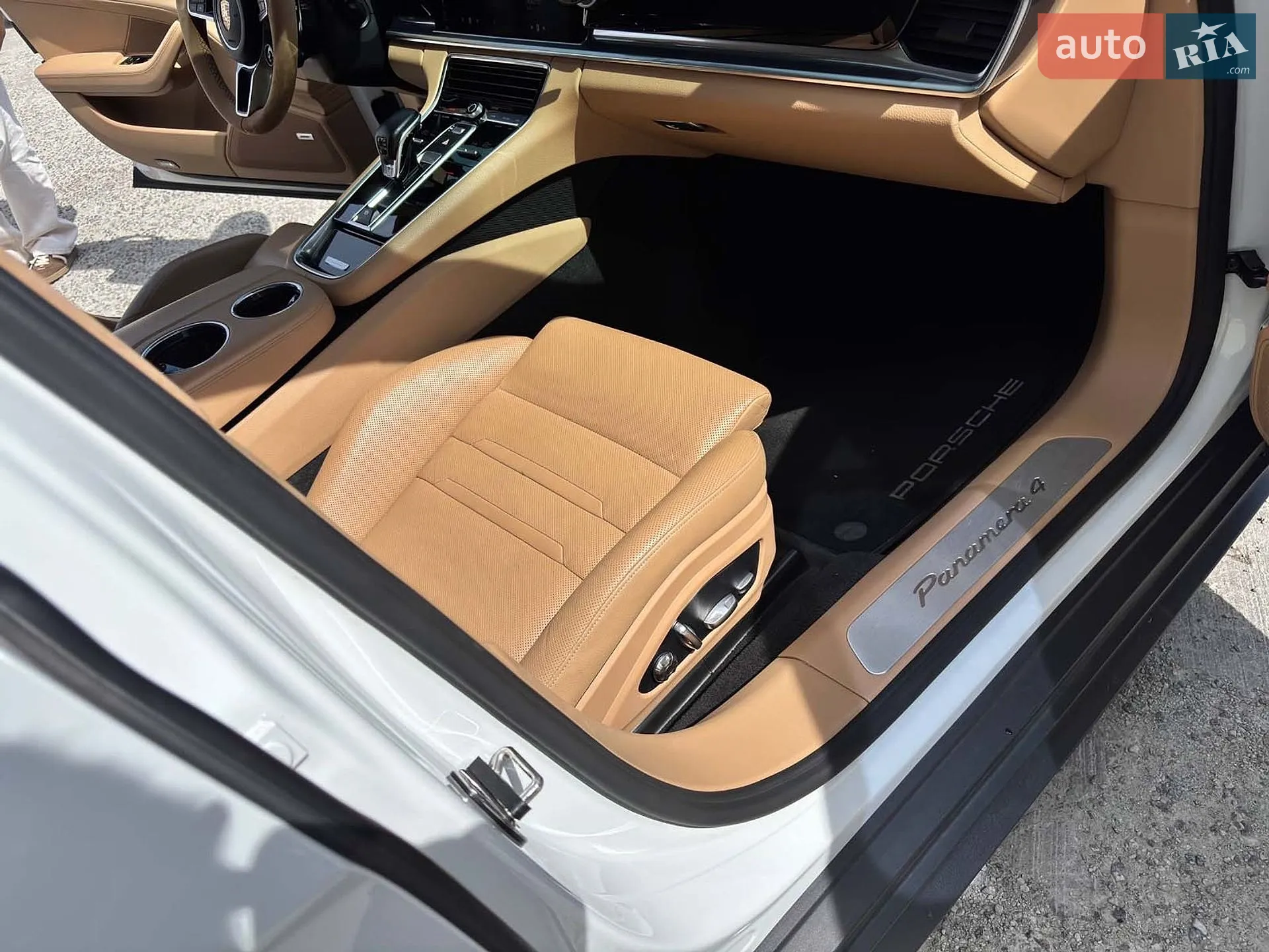 2017 Porsche Panamera - мініатюра 58