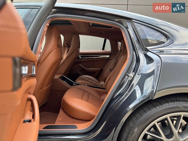 Фастбэк Porsche Panamera 2022 в Львове фото 17 Фастбэк Porsche Panamera 2022 в Львове