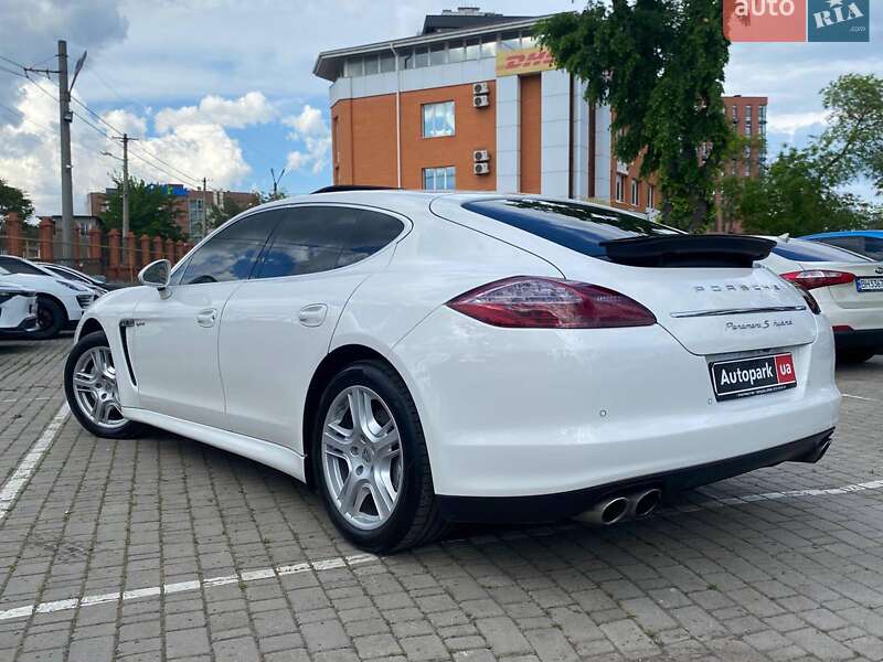 Фастбэк Porsche Panamera 2011 в Одессе фото 26 Фастбэк Porsche Panamera 2011 в Одессе