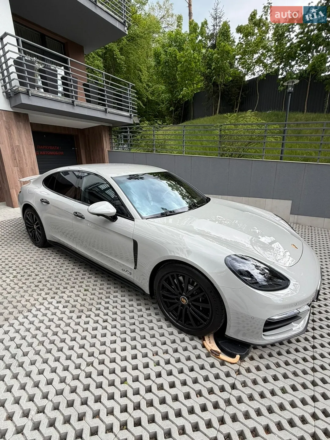 2022 Porsche Panamera - мініатюра 3