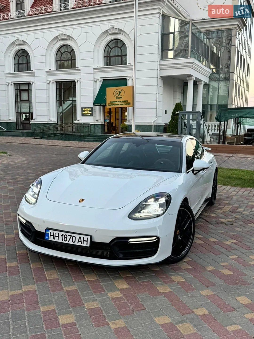 2019 Porsche Panamera - мініатюра 8
