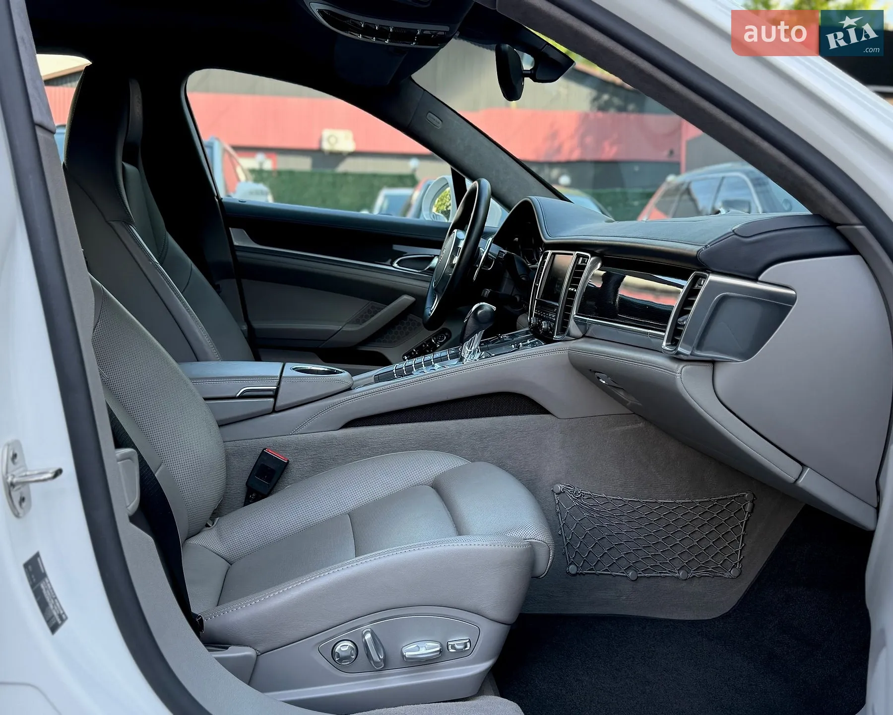 2011 Porsche Panamera - мініатюра 23