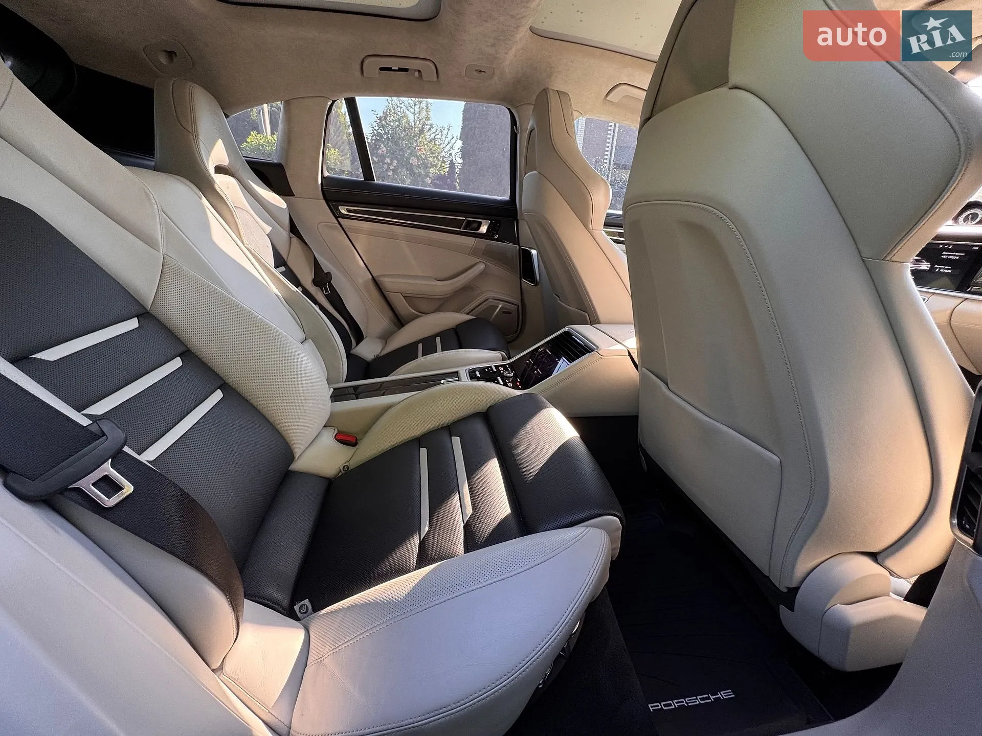 2018 Porsche Panamera - мініатюра 21