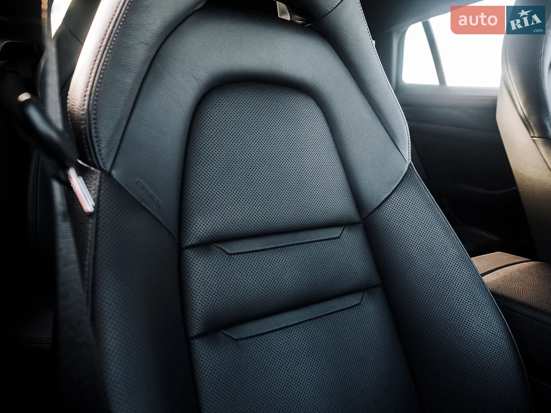 2021 Porsche Panamera - мініатюра 31