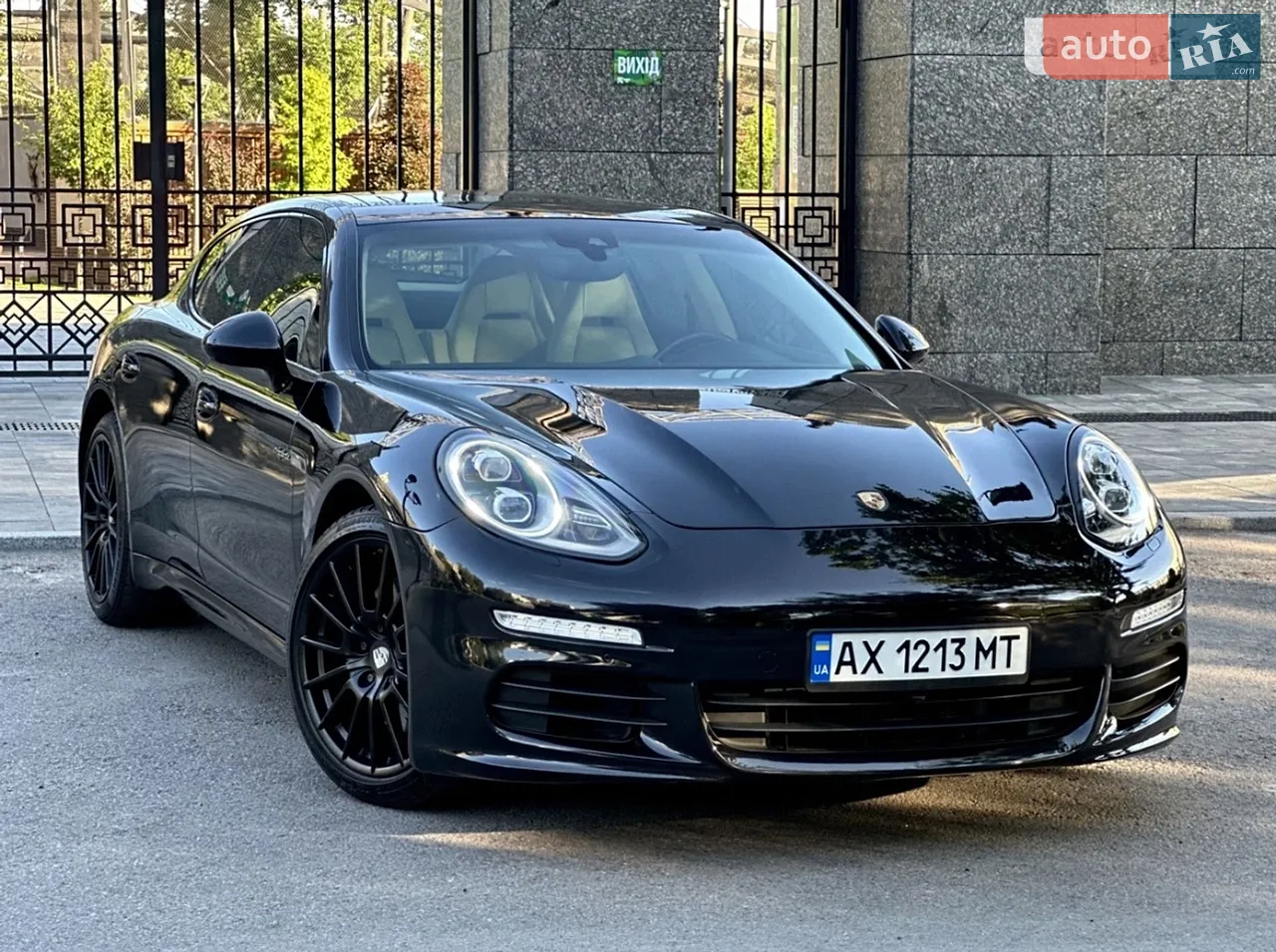 2015 Porsche Panamera - мініатюра 18