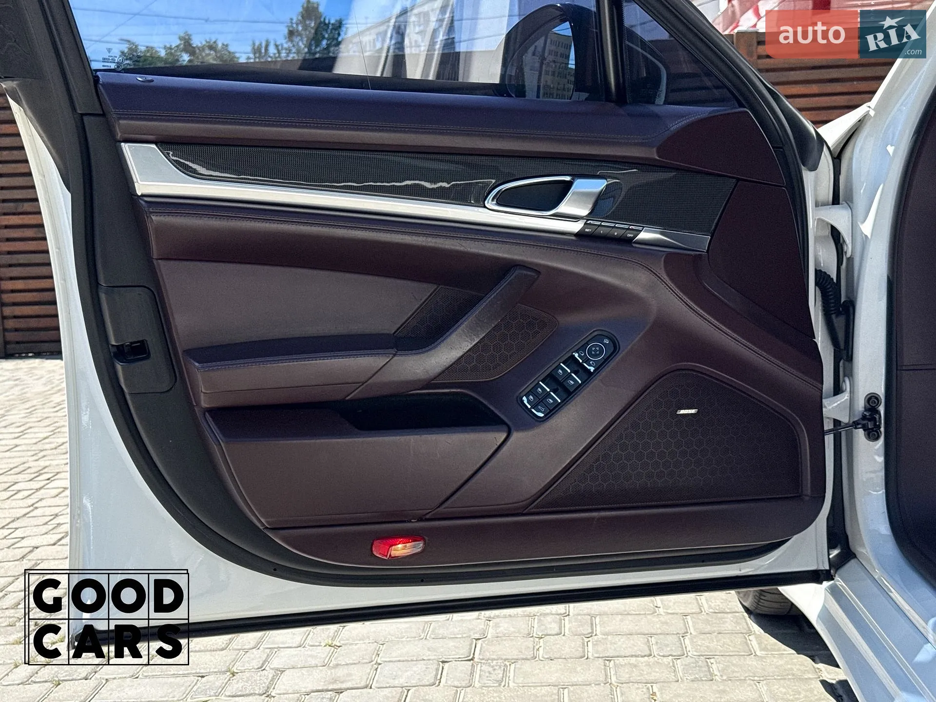 2011 Porsche Panamera - мініатюра 21