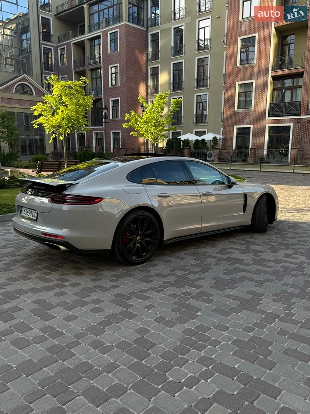 2018 Porsche Panamera - мініатюра 4